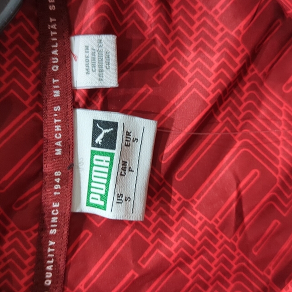 BNWT PUMA FULL ZIPPER Windbreaker Small Red - Picture 3 of 8